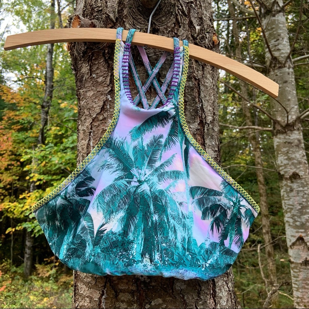 PQ PILYQ Longline Palm Tree Print Strappy Bikini Top Size 'D'